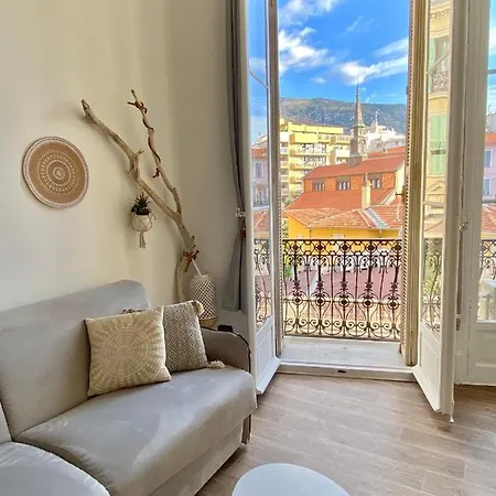 아파트 Le St Roch 2 *